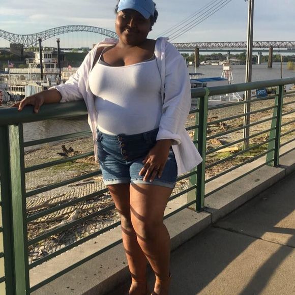 Meet your Posher, Shaliyah - Picture 1 of 1